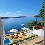 Luxury Waterfront - East Coast * Nydri (Lefkada)