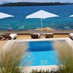Luxury Waterfront - East Coast Apartment Nydri (Lefkada)